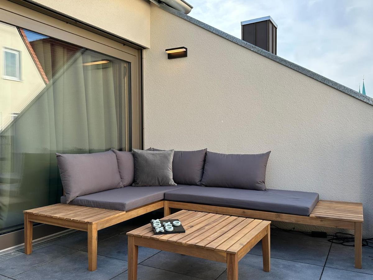 Truly - Direkt Am Rathausplatz, Dachterrasse Mit Blick Auf Perlachturm, Garage, Fahrstuhl Augsburg Exterior foto